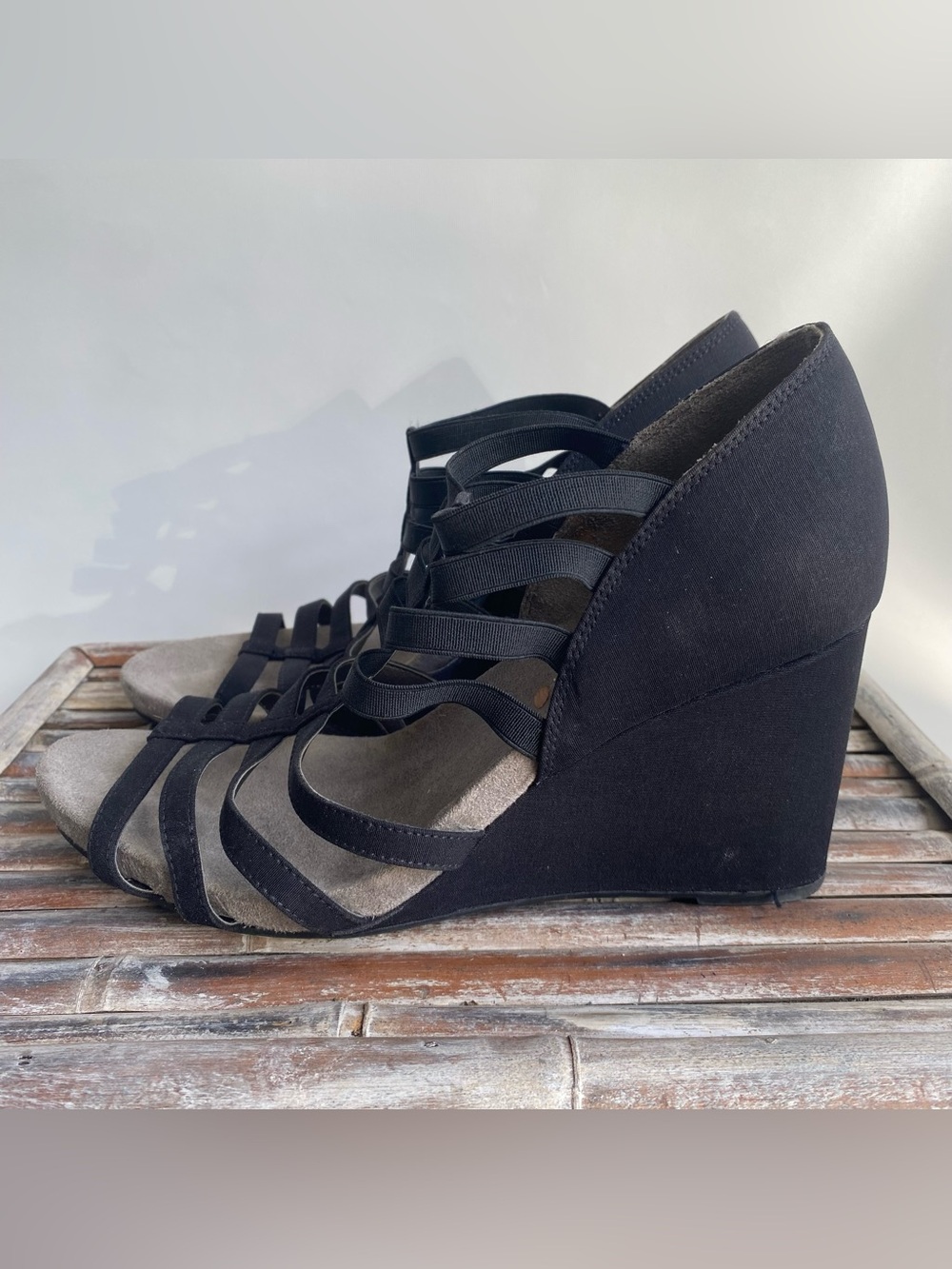 Life Stride black strappy wedge sandal heels work office night out vacation 9